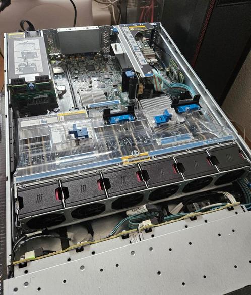 HP Proliant DL380p Gen8  HP Smart Array P420 - 2x Xeon CPU