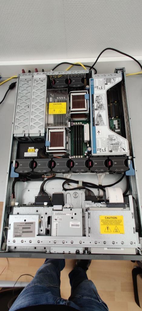 HP Proliant DL385