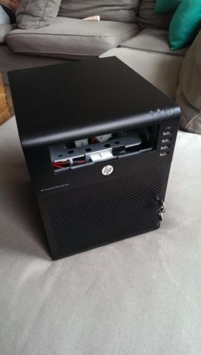 HP Proliant Microserver N36L 4GB geheugen en 160GB HD