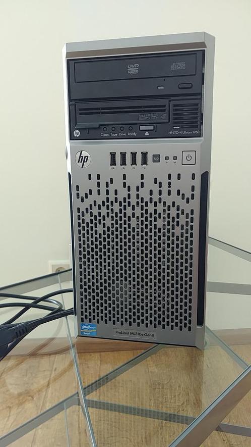 HP Proliant ML310e generation 8 server