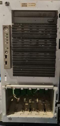 Hp proliant ML350 G5 server (8 cores)