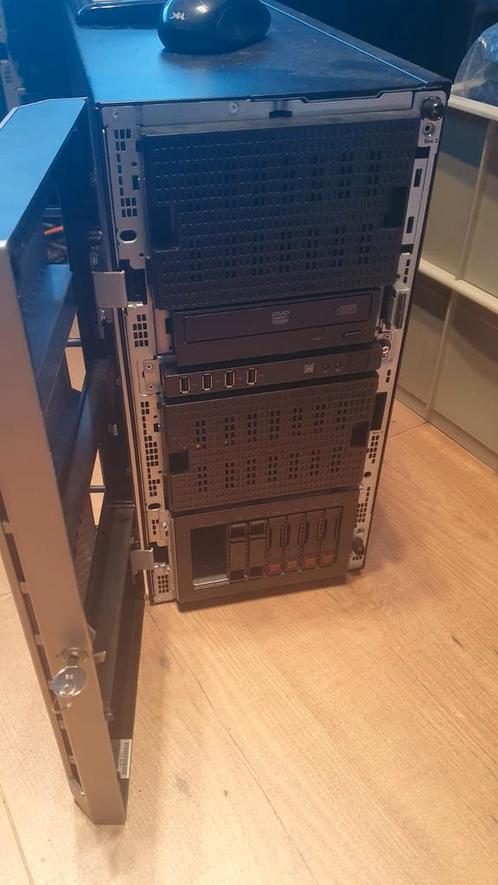 HP Proliant ML350p Gen8, Dual CPU, 136GB, 4x 600 15k SAS