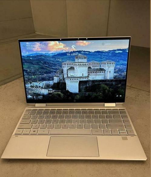 HP Spectre X360 13 inch I5 8GB  snelle 1 GB Samsung EVO SSD