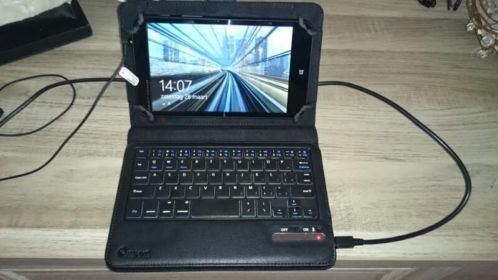 HP Stream Tablet 7  Belkin bluetooth keyboard  32 GD SD