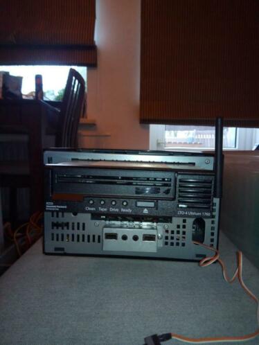 HP ultrium LTO4 1760 tapestreamer backup server met 23 tapes