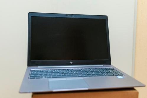 HP ZBook 15u G5 15i532GB512GB