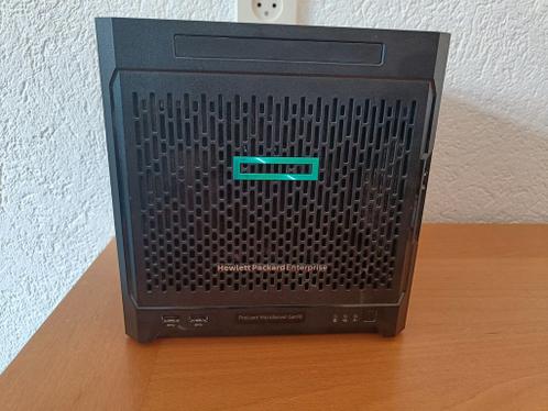 HPE ProLiant MicroServer Gen10  AMD X3216  8gb  geen HDD