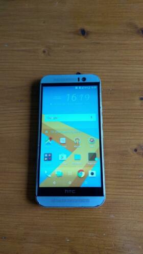 HTC M9 met leuke accessoires te koop