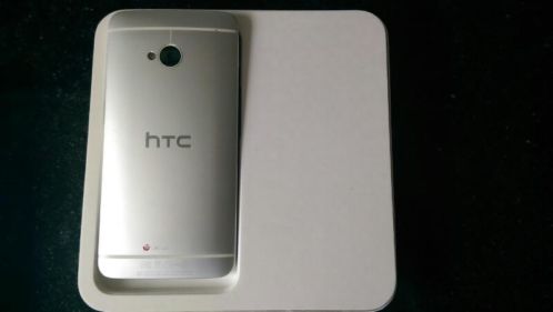 HTC One m7 32 gb. 