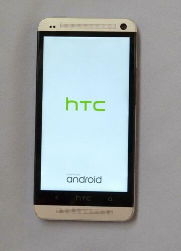 HTC One M7 32 GB Zilver met defect zie advertentie