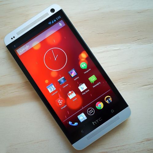 HTC ONE (M7) 32GB Google play edition