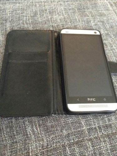 HTC one M7 4G zilver 32 gb
