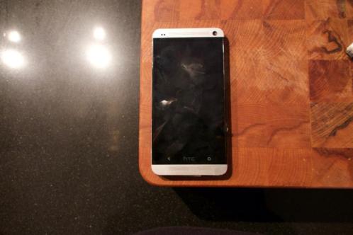 HTC ONE M7 defect