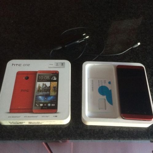 Htc one m7 met limited kleurtje.