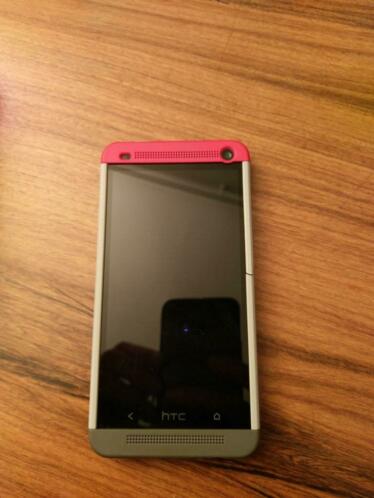 HTC One M7 Smartphone Te Koop, 1 Klein Mankementje