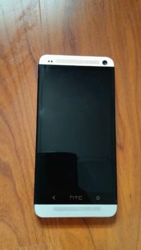 Htc one m7 zilver 32 gb als nieuw compleet