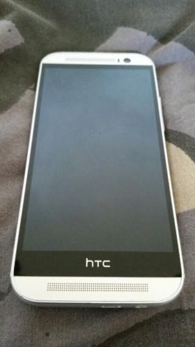 Htc one m8