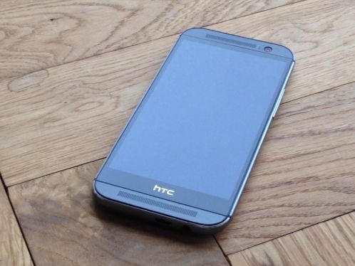 HTC One M8 Bullet Grey  18m Garantie  Accessoires 399,-