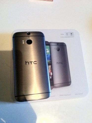 HTC ONE M8, incl. bon, HTC Dotview amp HTC HD medialink etc..