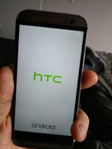 HTC one M8 (met lichte valschade)