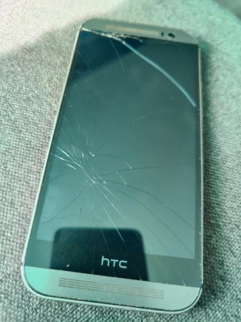 HTC One M8 (OPKV100)
