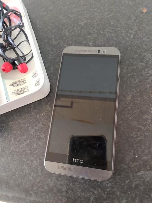 HTC One M9