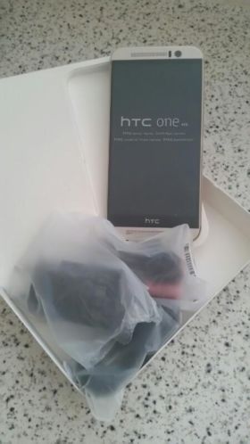 HTC one m9 gold on zilver