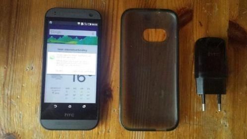 HTC One mini 2 - M8  Hoesje. 2 Maanden oud