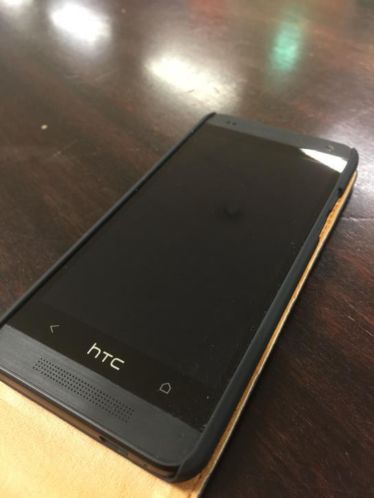 HTC One mini 