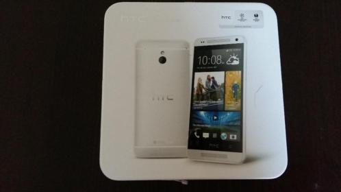 HTC One mini wit