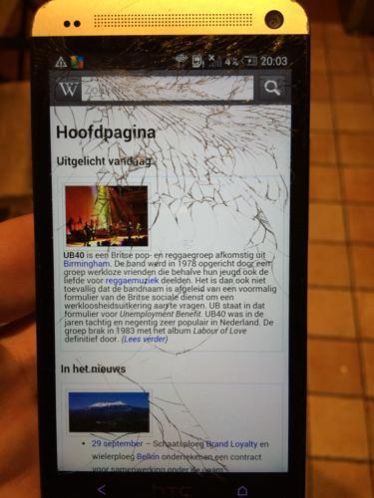 HTC One Silver toptoestel maar met barsten in glas