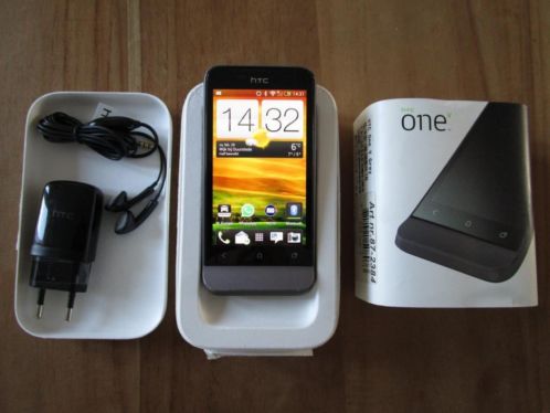 HTC One V