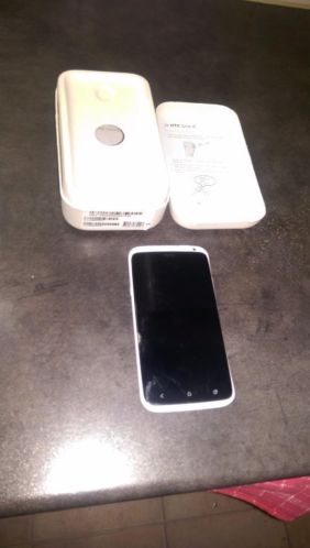 HTC one X 32GB met alle toebehoren
