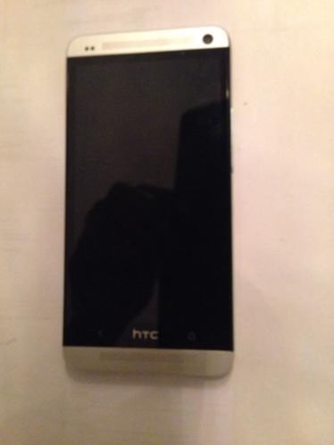 HTC one zilver 6 maanden oud