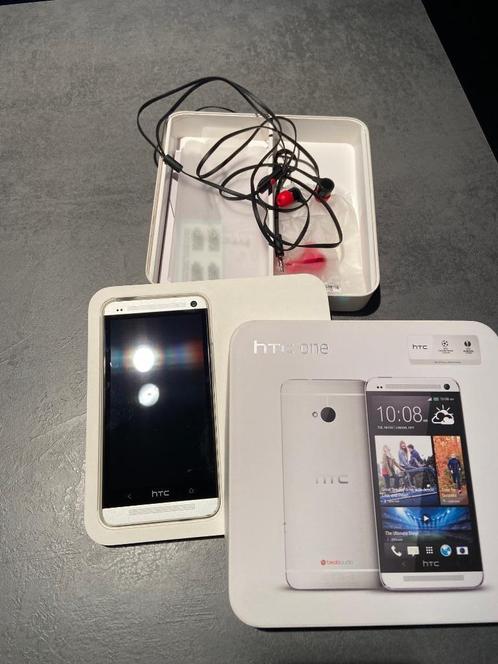 HTC One zilvergrijs