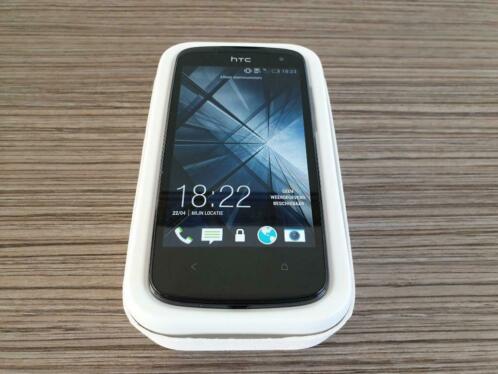 Htc smartphone met doosaccesoires