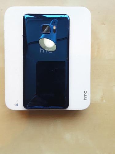 HTC u ultra blauw