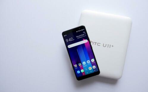 HTC U11  plus