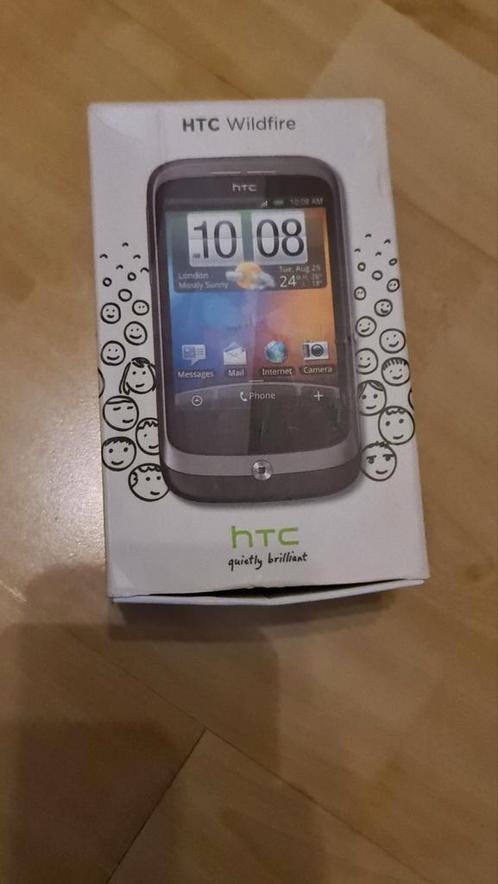HTC wildfire, compleet met doos en kabels