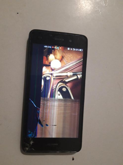 Huawei p8 lite  scherm is kapot en moet