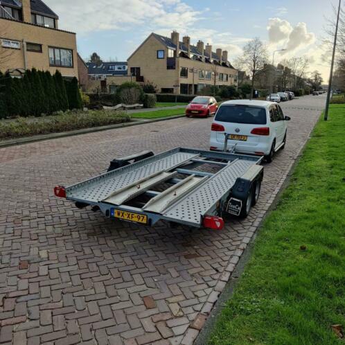 Humbaur Auto ambulance 2500KG