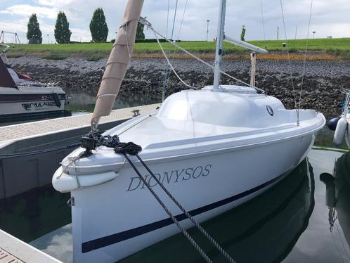 Hunter 216 zeilboot, Vlemmix trailer, Yamaha buitenboord