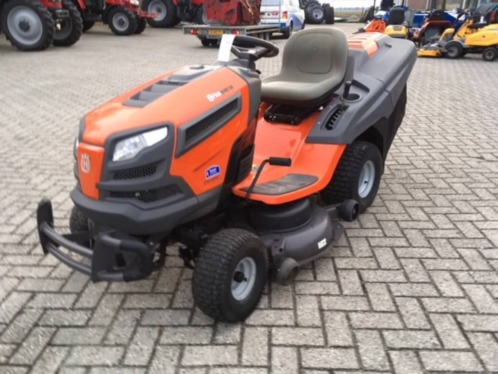 Husqvarna CTH 224T zitmaaier