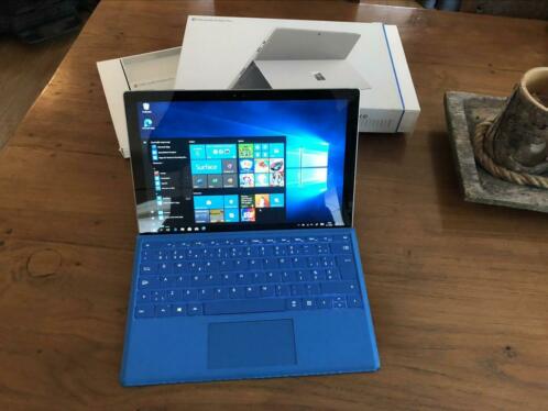 Hybride laptop  tablet Microsoft Surface Pro 4