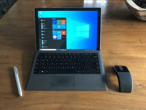 Hybride laptop tablet Microsoft Surface pro 4 met 8 GB