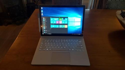 Hybride laptoptablet Microsoft Surface BOOK met garantie.