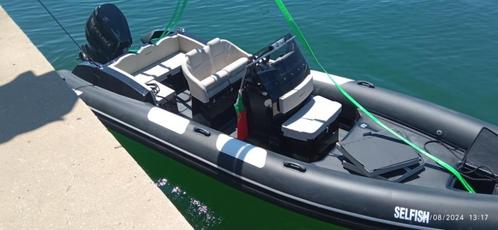 Hydrosport 737 VFI Sundeck uniek en super Rib.