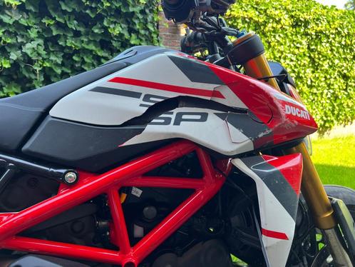 Hypermotard 950 SP april 2023