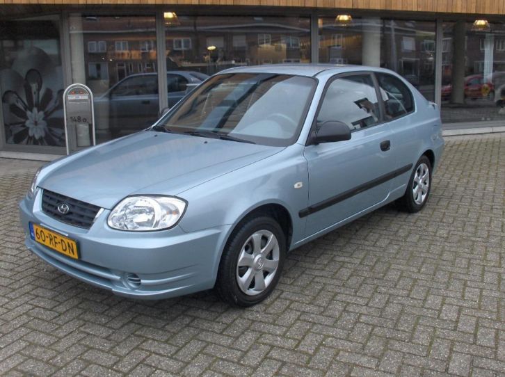 Hyundai Accent 1.3 3DRS 2005 Blauw