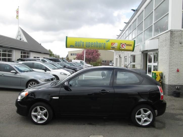 Hyundai Accent 1.4i Dynamic Joy  38.988 Km  Airco 